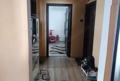 Apartament cu 3 camere decomandat în Tudor Vladimirescu - 9