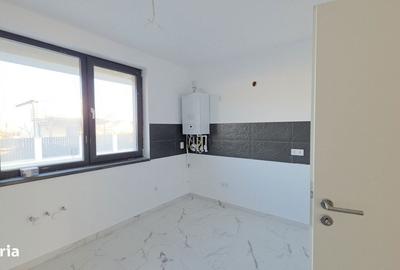 Casă cu 3 camere decomandat cu Canalizare în Sânpetru - 3