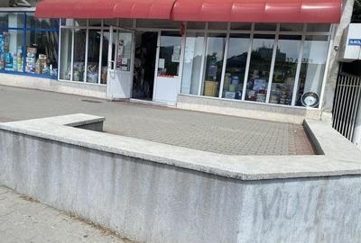 Spațiu comercial, de 85 mp, în Central - 4