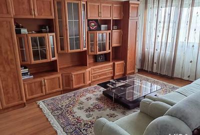 Vand apartament decomandat Deva , strada Eminescu
