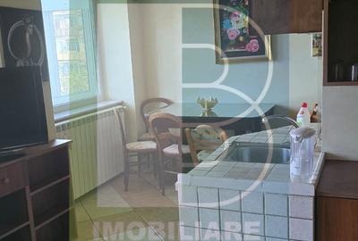 Apartament cu 3 camere semidecomandat în Tineretului - 3