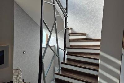Duplex S+P+1+M, 6 camere, 304 mp SCD, curte liberă 499 mp – Str. Gloriei - 8