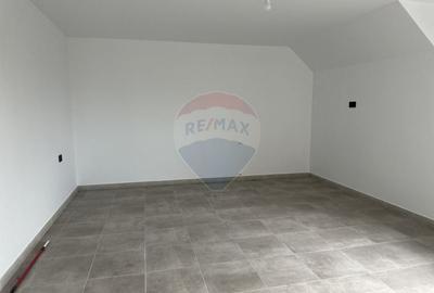 Casă individuală cu 5 camere cu Garaj în Rediu - 13