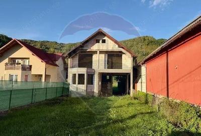 Casa / Vila cu 5 camere de vanzare - 7