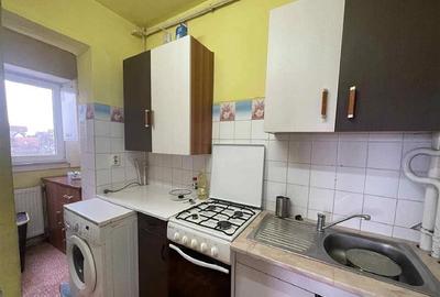 Garsonieră semidecomandată, mobilată în Gruia