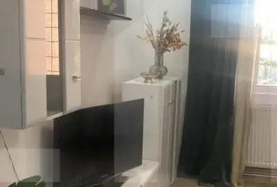 Garsonieră decomandată, mobilată în Lujerului