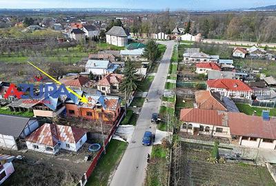 Casa de vanzare in Gole?ti loca?ie excelenta langa muzeu - 1