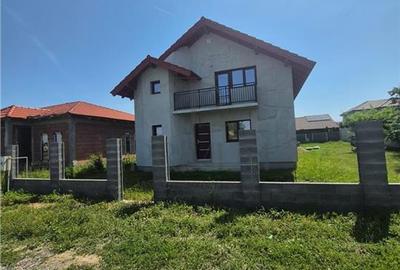 Casă individuală cu 5 camere cu Canalizare în Moșnița Nouă - 2