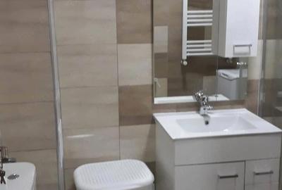 Garsonieră decomandată în Central