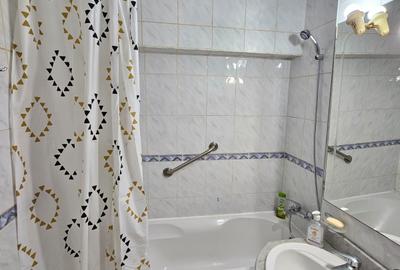 Stefan cel Mare / Apartament doua camere - 5 minute metrou - 15