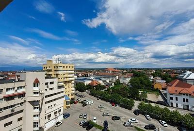 Apartament 3 camere situat in centrul orasului Targu Jiu, pe pietonala - 17