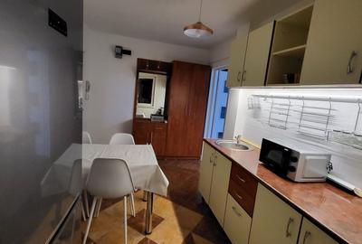 Apartament cu 2 camere semidecomandat în Dosu Bricii