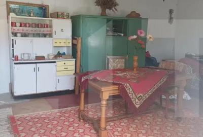 Casă cu 2 camere cu Teren 1426 Mp în Central - 2