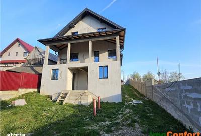 Casă cu 4 camere în Sirețel - 1