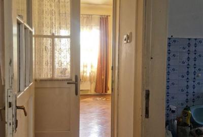 Casă cu 3 camere decomandat în Central - 13