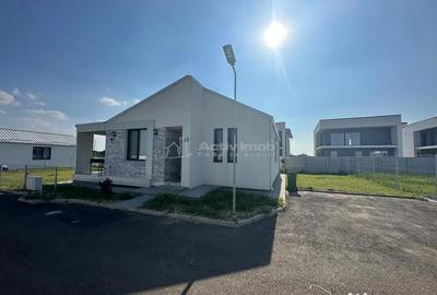 Casă cu 4 camere în Ostratu - 7