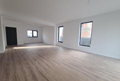 Casă individuală cu 5 camere cu Canalizare în Central - 17