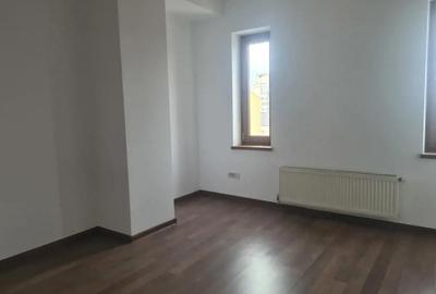 Spațiu comercial, de 60 mp, în Central - 5
