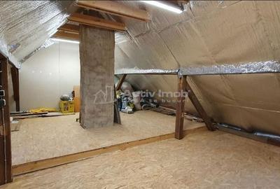 Casă cu 6 camere cu Teren 350 Mp în Central