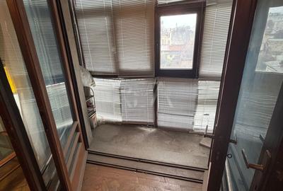 Apartament cu 3 camere decomandat, mobilat în P-ța Victoriei - 8