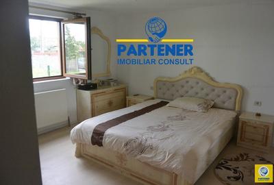 Casa P+E, la 15 km de Poiana Lacului, finisata, mobilata,  teren 7500mp, - 2