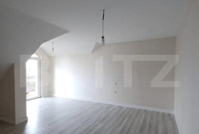 Casă cu 5 camere cu Teren 1590 Mp în Luna - 13