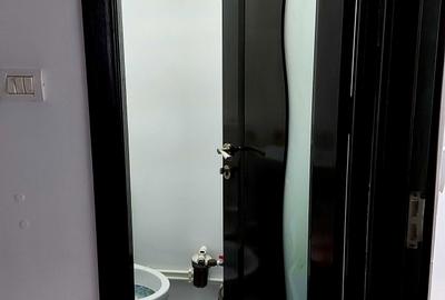 Apartament cu 3 camere semidecomandat în Exterior Vest - 2