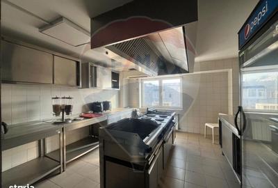 Spațiu comercial, de 4,500 mp, în Central - 14