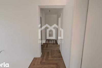 Casă cu 5 camere cu Teren 500 Mp în Jucu - 13