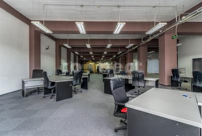 Birou, de 423 mp, în Central