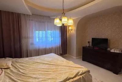 Casă cu Teren 2500 Mp în Siret - 10