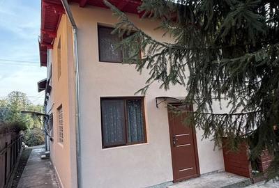 Casă cu 4 camere în Central - 2