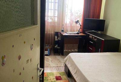 Apartament cu 3 camere semidecomandat în Central - 1