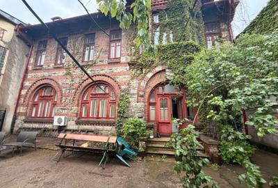 Apartament cu 3 camere în Victoriei - 1
