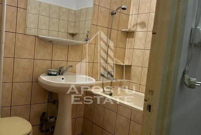 Garsonieră semidecomandată, mobilată în Lunei - 1