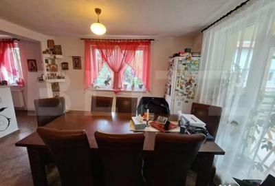 Casă cu 7 camere cu Garaj în Central - 9