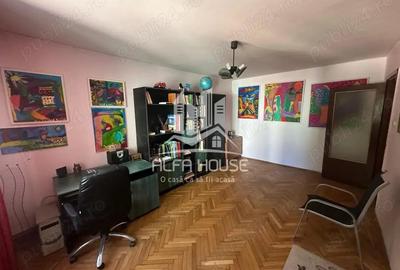 Vand 4 camere Decomandat zona Micro 4 Govandari - 1