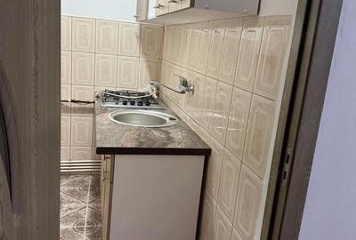 Garsonieră decomandată în Central - 5