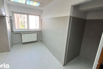 Spațiu comercial, de 1,100 mp, în Cantemir - 11