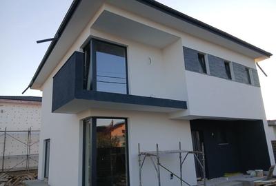 Casă cu 4 camere în Prundu - 3