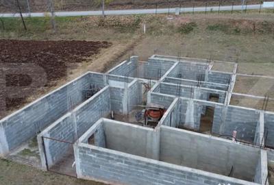 Teren de 2600 mp, în Central - 5