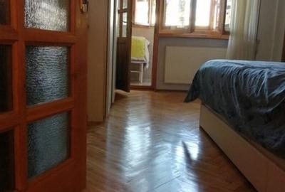 Apartament cu 2 camere semidecomandat, mobilat în P-ța Sfinții Voievozi - 4