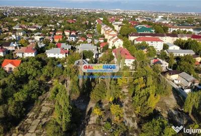 Teren de 10800 mp, în Central - 2