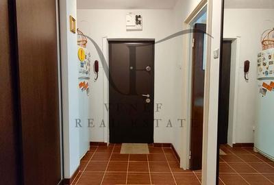 Apartament cu 3 camere decomandat, mobilat în Tei - 14