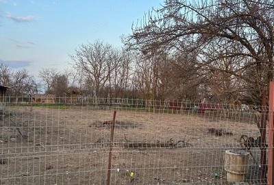 Casă cu 3 camere cu Teren 1700 Mp în Central - 3