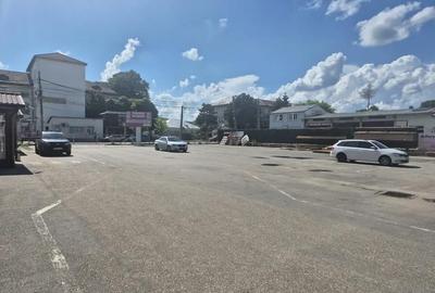 Spațiu comercial, de 600 mp, în Moreni - 2