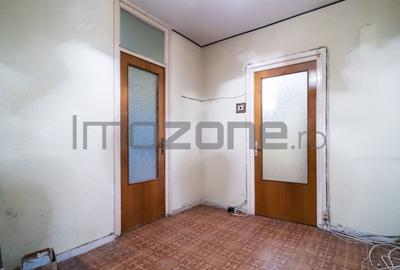 1 Mai nr. 29, 3 camere, 4/10, bloc stradal, c-tie 1980, bucatarie mare, 2 bai - 8