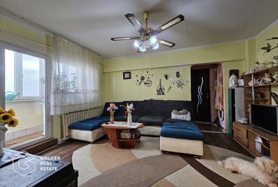 Apartament cu 5 camere decomandat în Micălaca - 1