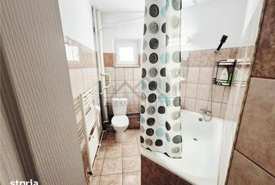 Apartament cu 3 camere decomandat în Nicolina - 9