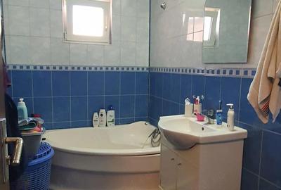 Apartament cu 2 camere semidecomandat în Micro 11 - 3